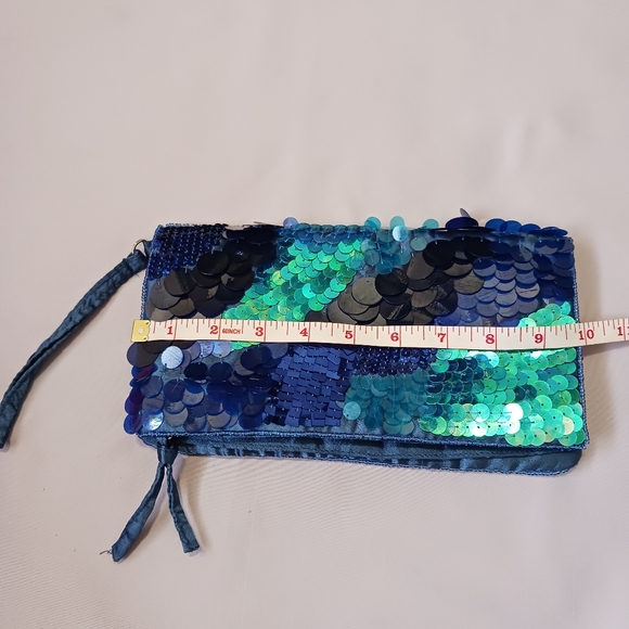 Charming Charlie Sequin Clutch - Picture 2 of 9